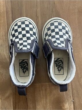 Vans Toddler Classic Checkerboard Slip-On Sneakers - Black & White